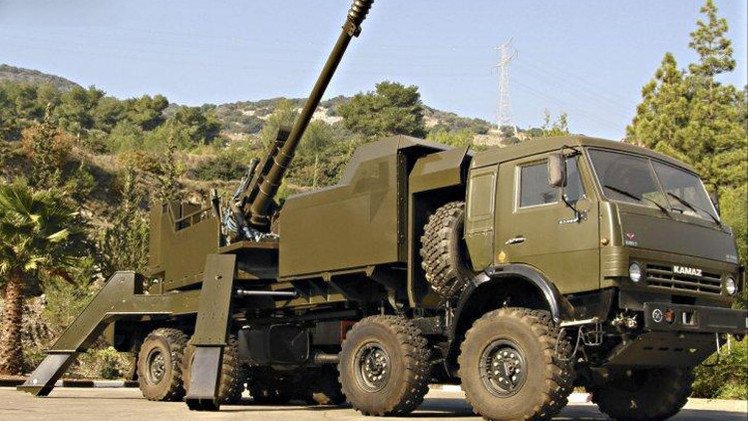 تصميم نموذج تجريبي لمدفع هوتزر روسي حديث ينصب على منصة مدولبة