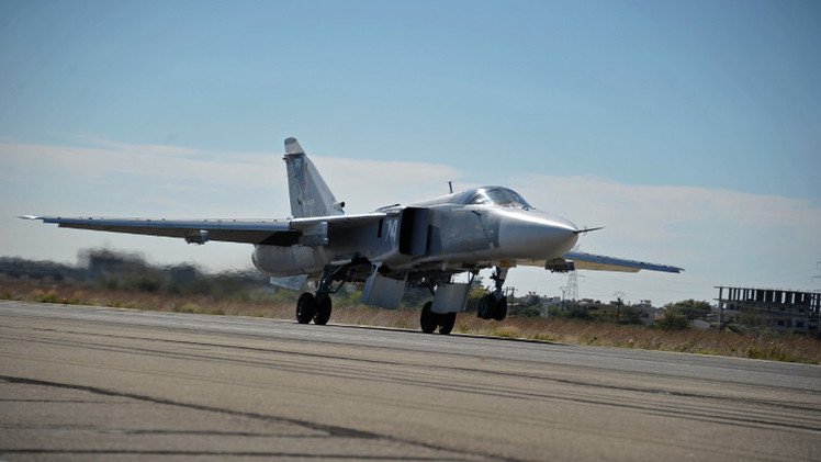المفوضية الأوروبية تراقب عن كثب تطور الأحداث بشأن إسقاط الطائرة الحربية الروسية