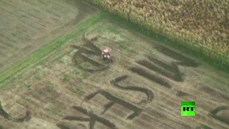 فنان إيطالي يحول حقلا إلى صورة للسيد المسيح (فيديو)