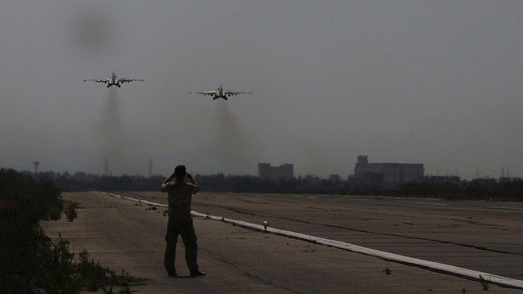 البيت الأبيض: روسيا كثفت غاراتها على داعش في سوريا 