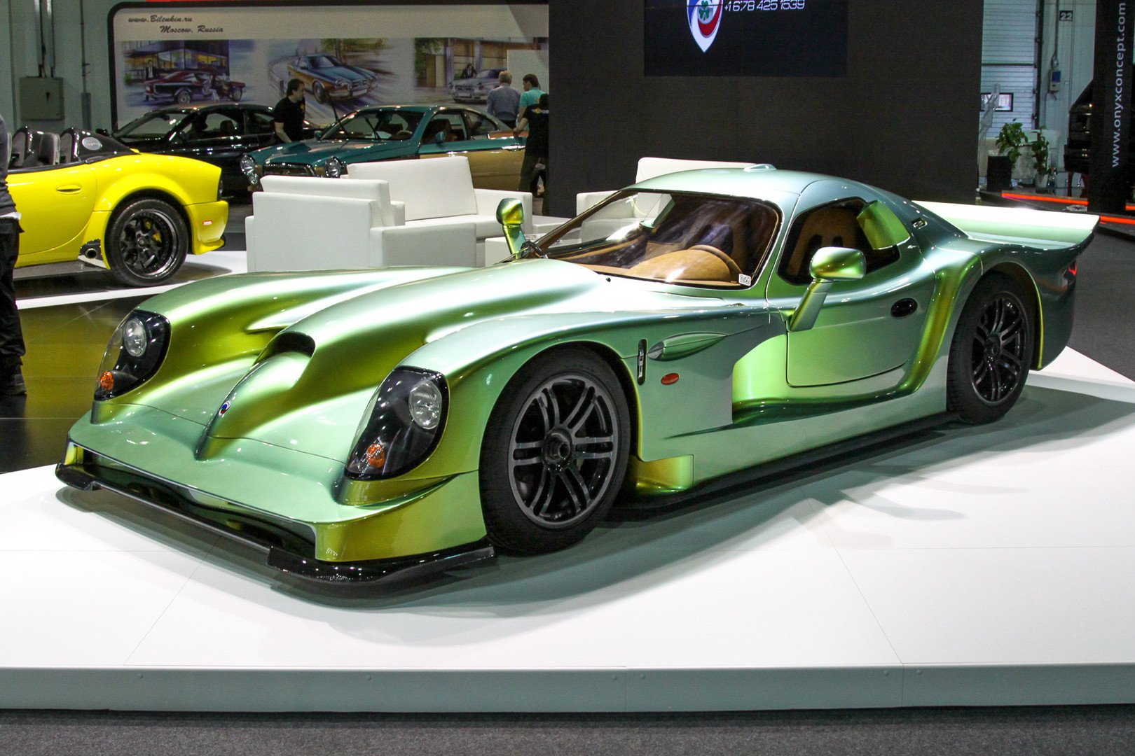 سيارة Panoz Esperante GTR-1
