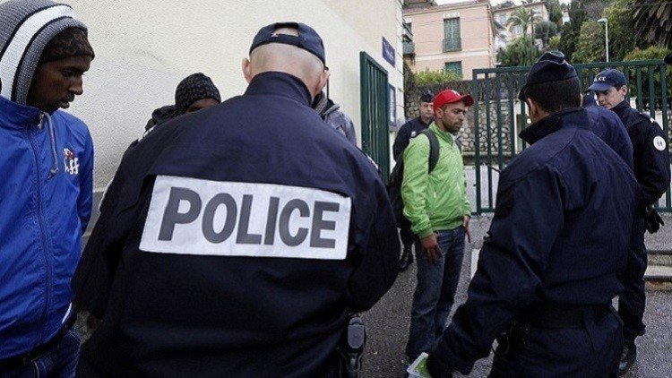 10 آلاف شخص مدرجون على سجلات الأمن الفرنسي