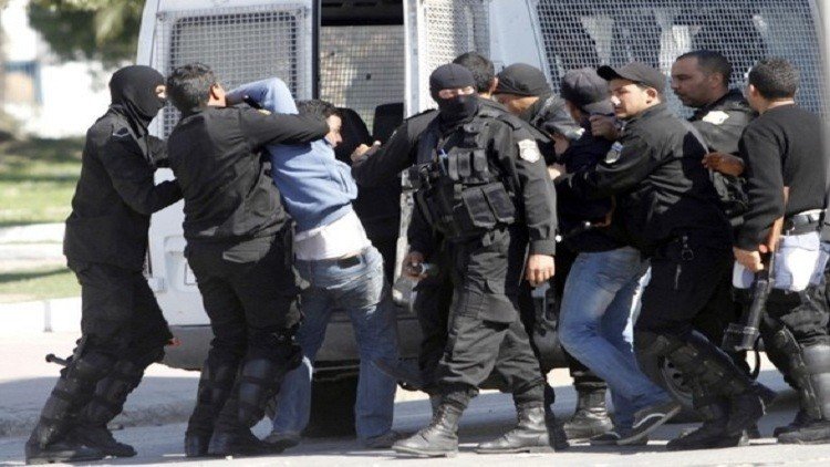 تونس.. الحكومة تضع تحت الإقامة الجبرية 92 مواطنا قاتلوا مع داعش 
