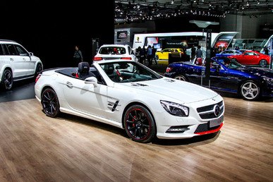 سيارة مرسيدس بنز SL500