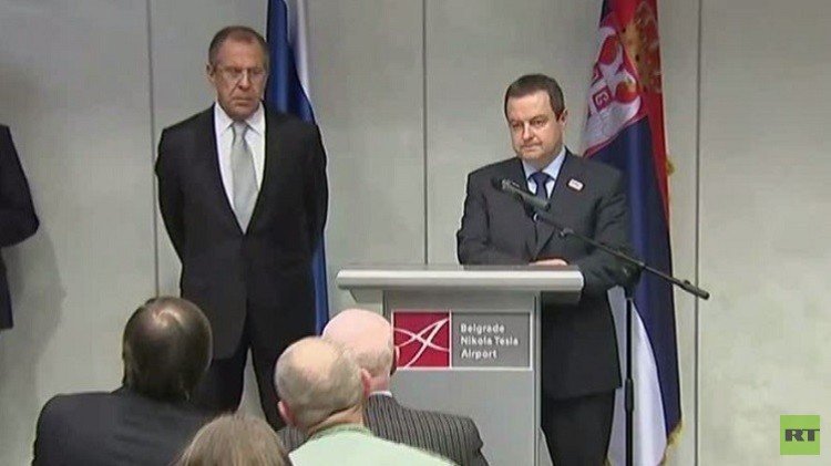 لافروف: سنقدم للأمم المتحدة أدلة على عمليات تهريب النفط من سوريا والعراق إلى تركيا