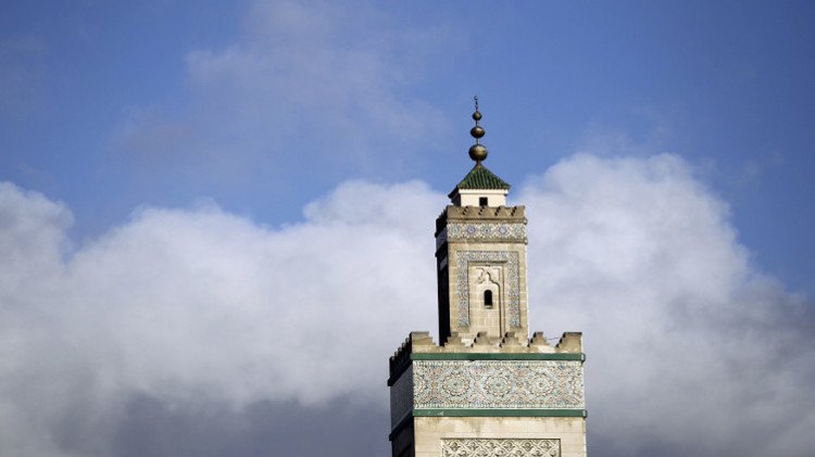 الجزائر تبدأ رسميا إجراءات الحصول على ملكية جامع باريس