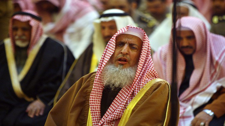 مفتى السعودية يخشى على تركيا كـ "ثغر عظيم"