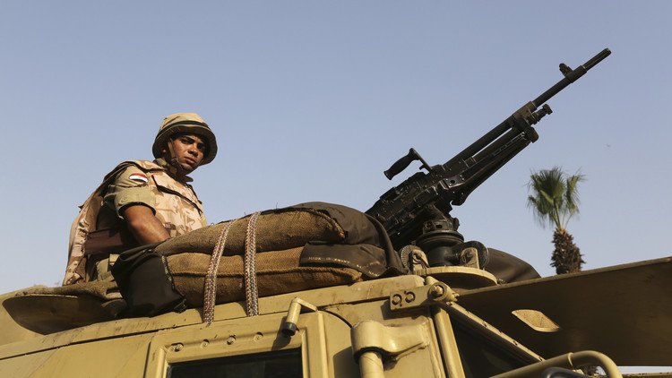 مقتل 4 عسكريين مصريين بانفجار عبوة ناسفة في رفح