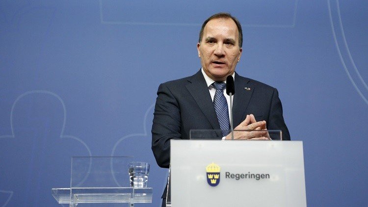 رئيس وزراء السويد يتراجع في تصريحاته بعد وصفه هجمات الطعن بأنها ليست إرهابا