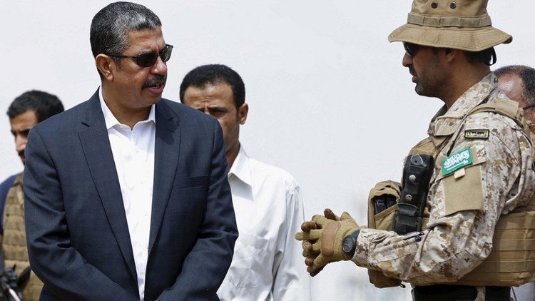 بحاح يؤكد عزمه على وقف القتال مع بدء محادثات السلام