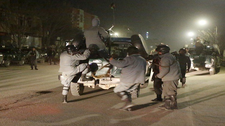كابول.. هجوم "طالبان" يقتل 4 شرطيين أفغان وإسبانيين اثنين