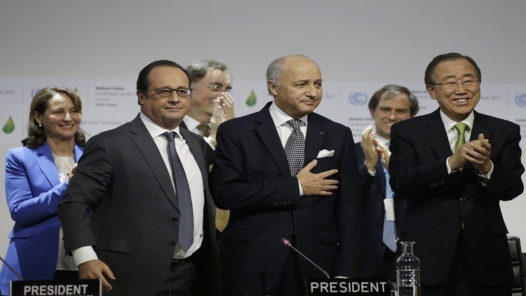  باريس.. إقرار اتفاق عالمي للحد من التغير المناخي