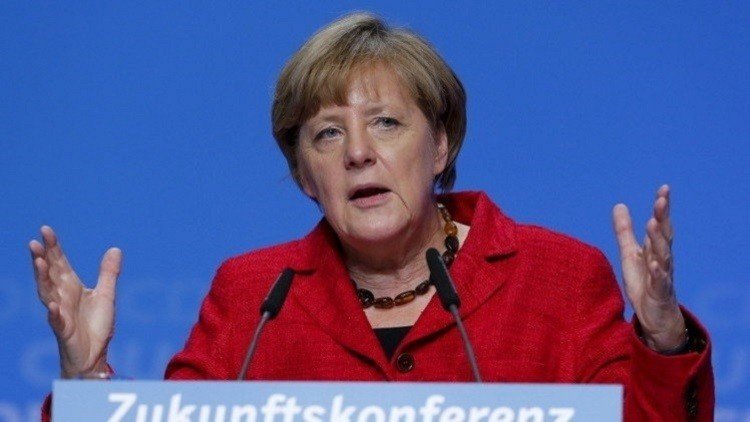 ميركل: لن نتعاون مع الأسد في محاربة "داعش"