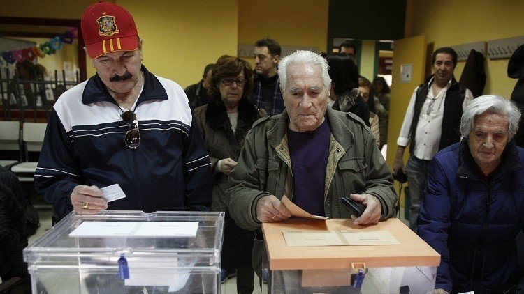 إسبانيا.. الحزب الحاكم يتصدر الانتخابات ويخسر الأغلبية البرلمانية