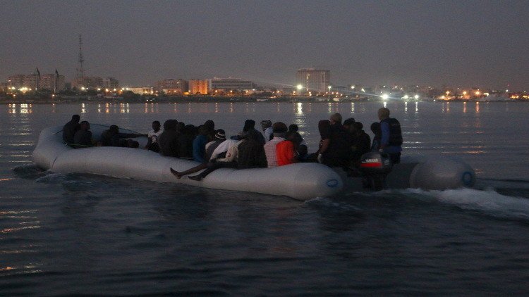 إنقاذ أكثر من 100 مهاجر غير شرعي عند السواحل الليبية