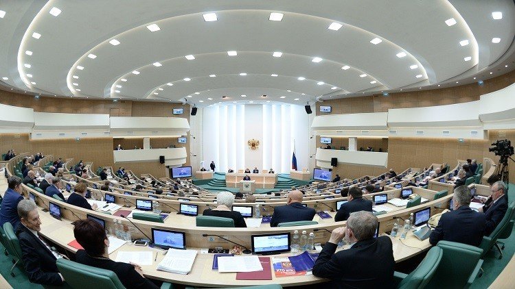 مجلس الاتحاد الروسي يصدق على مشروع قانون إلغاء اتفاقية التجارة الحرة مع أوكرانيا 
