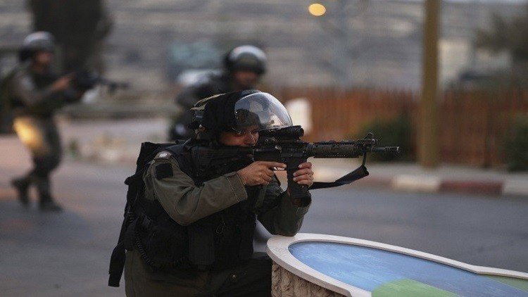 مقتل شابين فلسطينيين جنوب نابلس برصاص إسرائيلي بزعم طعنهما جنديين