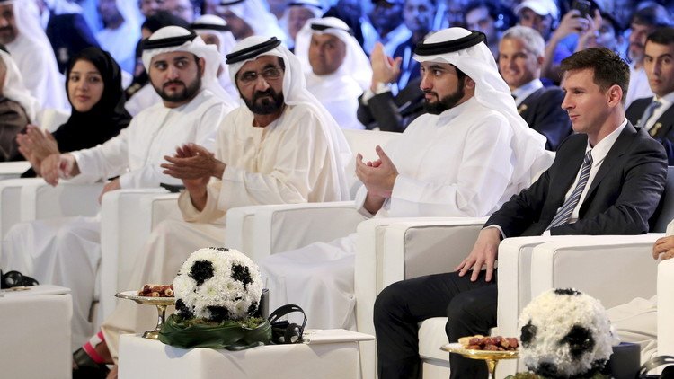 المطالبة بلوائح صارمة تضبط الإنفاق في الأندية في مؤتمر دبي الرياضي