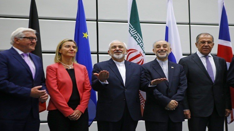إيران تحذر أمريكا من انتهاك الاتفاق النووي، وتعد بالرد