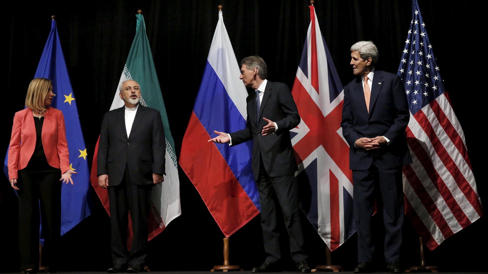 في منتصف شهر يوليو/تموز توصلت طهران مع السداسية لاتفاق بشأن برنامجها النووي، ما انعكس سلبا على أسواق الطاقة بسبب تأهب إيران لزيادة صادراتها النفطية بعد رفع العقوبات الدولية عنها.