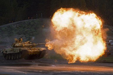 أحدث أنواع الأسلحة والمعدات العسكرية تعرض في  Russia Arms EXPO 2015
