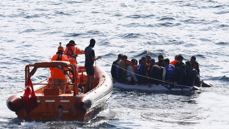 مقتل 36 مهاجرا على الأقل قرب السواحل التركية (فيديو)