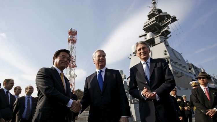 بريطانيا واليابان تتفقان على إجراء مناورات مشتركة