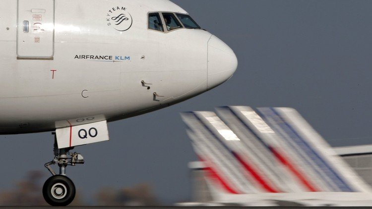 العثور على جثة في تجويف عجلة طائرة ركاب فرنسية