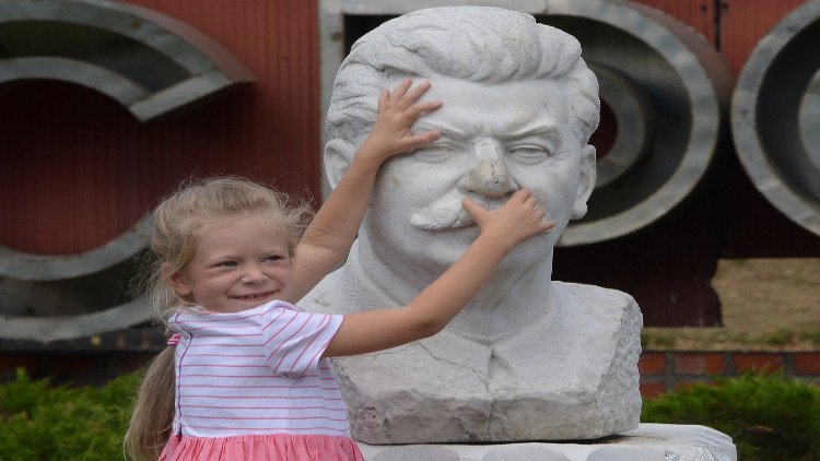 ازدياد شعبية ستالين لدى الروس