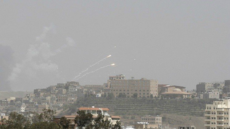 العفو الدولية تتهم التحالف بإلقاء قنابل عنقودية على صنعاء