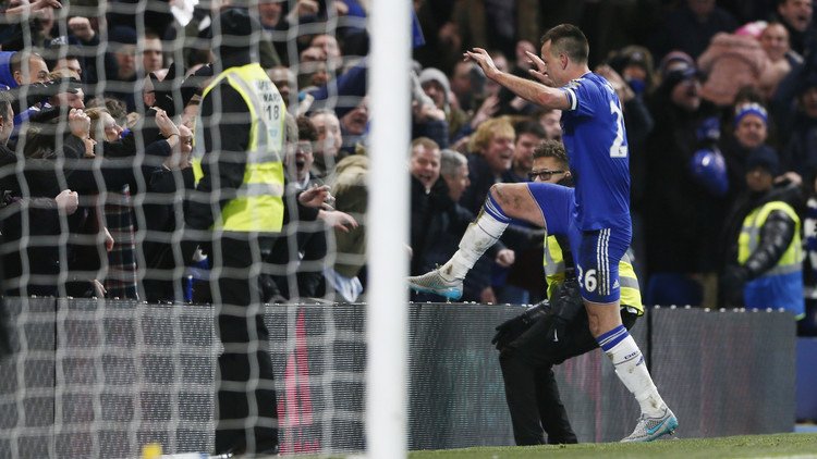 فيديو .. هدف "قاتل" بكعب قائد البلوز