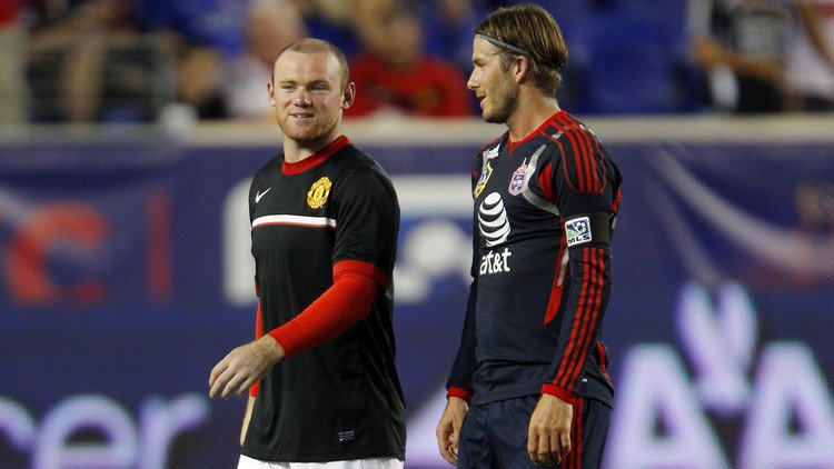 بالفيديو .. مانشستر يونايتد يستعيد ذكريات الأمجاد الغابرة