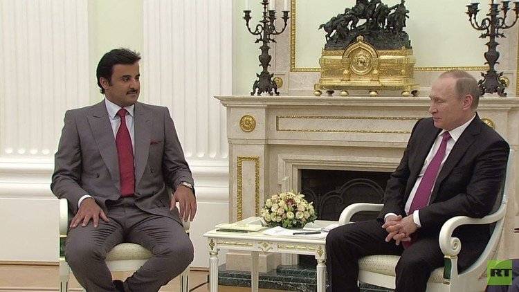 أمير قطر: لروسيا دور قوي وهام نعول عليه في التسوية السورية