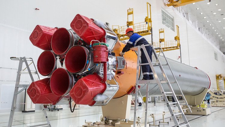 أعمال تجميع أول صاروخ تبدأ في قاعدة "فوستوتشني" الفضائية