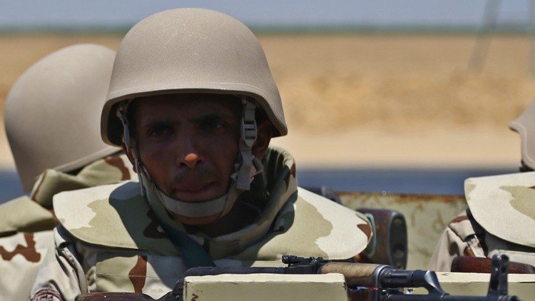 مصر.. مقتل 5 عناصر من الشرطة في هجوم مسلح وسط العريش
