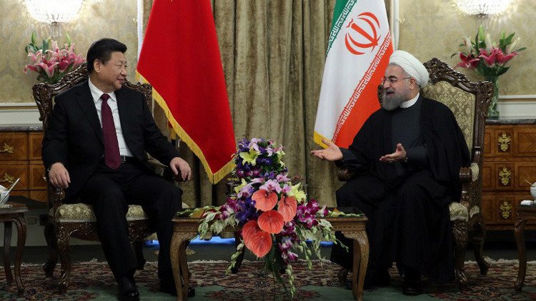 إيران والصين تتفقان على زيادة التبادل التجاري إلى $60 مليار سنويا