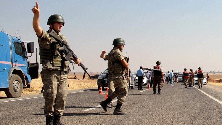 توقيف 43 "داعشيا" على الحدود السورية