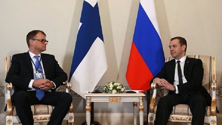 مدفيديف: روسيا وفنلندا ستواصلان التعاون ضمن مشروع الغاز "السيل الشمالي -2"