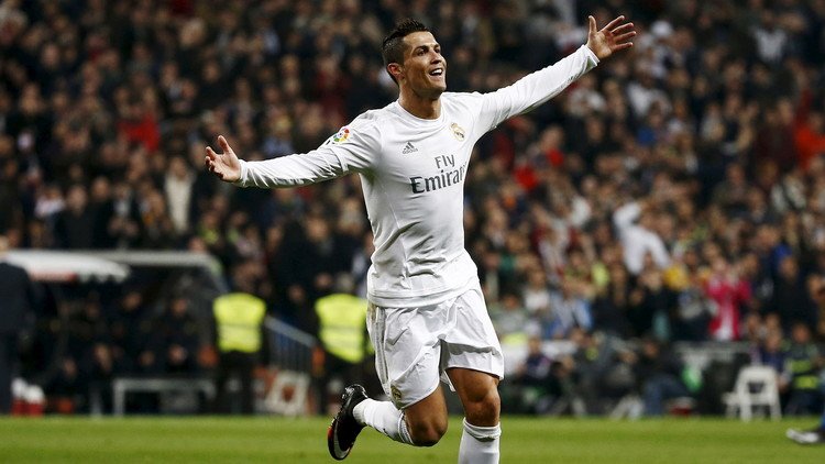 ريال مدريد يكرم إسبانيول بسداسية .. (صور)