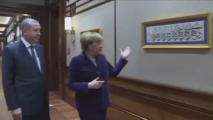 ميركل لأردوغان: هل تستطيع الكتابة بالعربية؟ (فيديو)