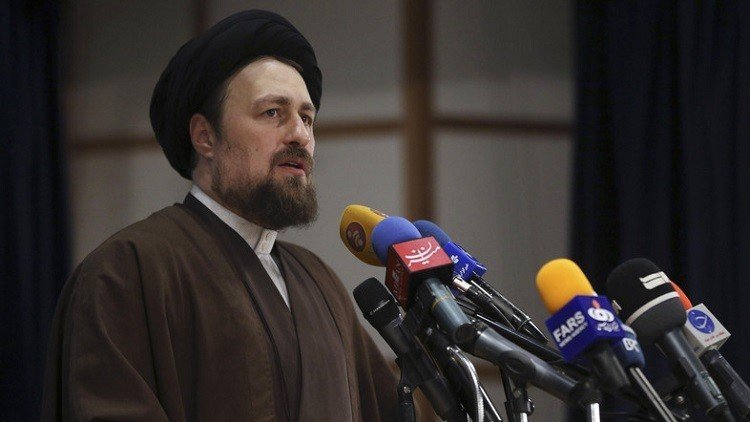 تأكيد استبعاد حفيد الخميني من انتخابات مجلس الخبراء الإيراني