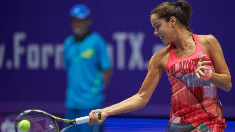 الحسناء ايفانوفيتش تودع بطرسبورغ .. (فيديو)