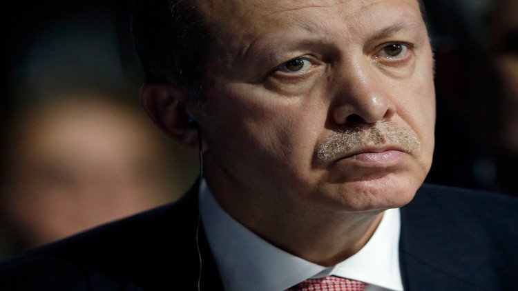 صحيفة: أردوغان يخاطر بتركيا عبر البوابة السورية