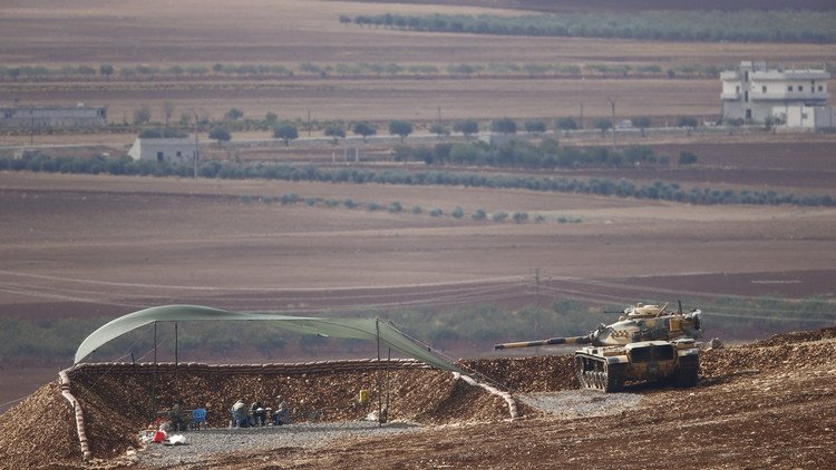 سقوط طائرة بدون طيار في قرية سورية قرب الحدود التركية