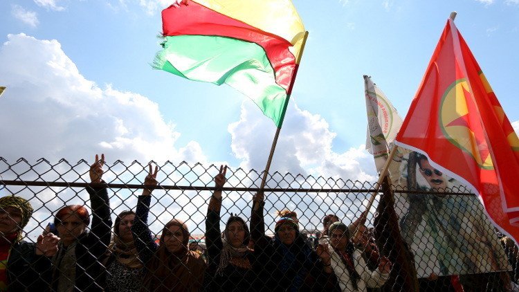 نيويورك تايمز: أنقرة تتحدى واشنطن بتحميل أكراد سوريا مسؤولية التفجير الأخير