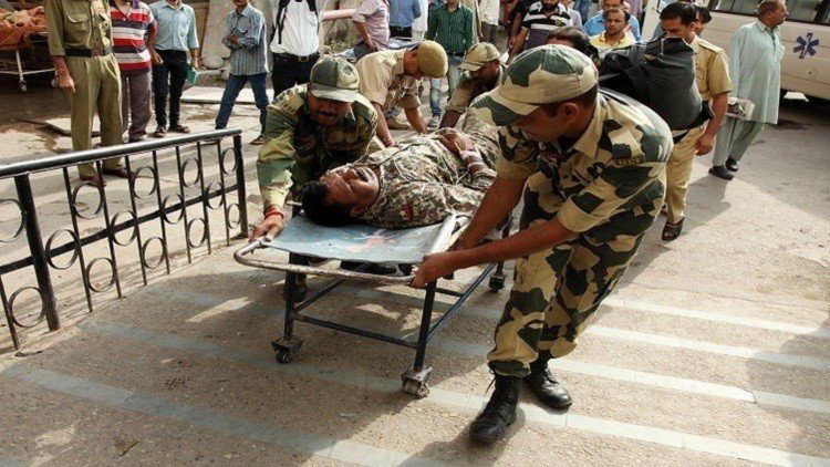 مقتل جنديين ومدني بهجوم مسلح في كشمير