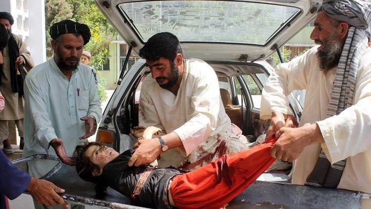 انتحاري يقتل 14 شخصا في عيادة طبية بأفغانستان