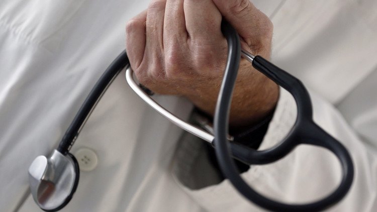 راتب سنوي 400 ألف دولار وعطلة ثلاثة أشهر في السنة والوظيفة شاغرة منذ عامين