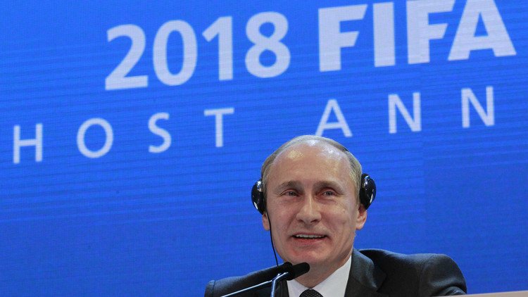 بوتين يؤكد استعداد روسيا لمزيد من التعاون مع الفيفا