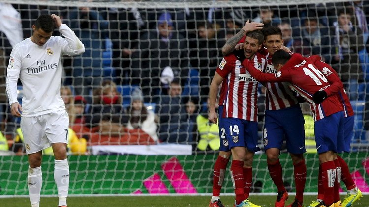 زيدان يسقط في "الديربي" أمام أتلتيكو مدريد .. (فيديو)